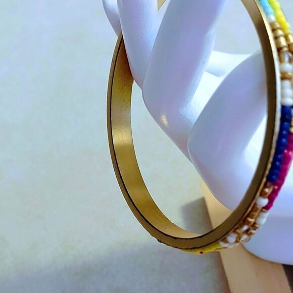 BRASS AND NATURAL MULTI COLOR STONE SEED BEAD BOHO BRACELET 6.5 INCHES AROUND - Picture 5 of 6